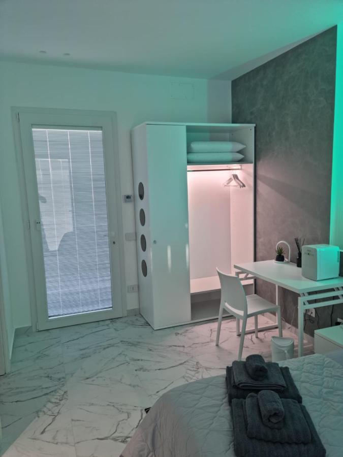 Lci Deluxe Rooms San Cataldo  Eksteriør billede